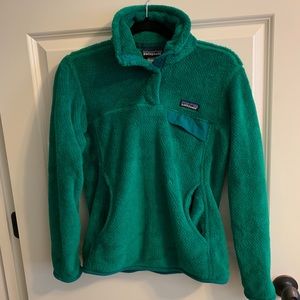 Patagonia pullover - like new!!